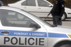 Policie a hasiči spolupracují na nezvyklém případu.